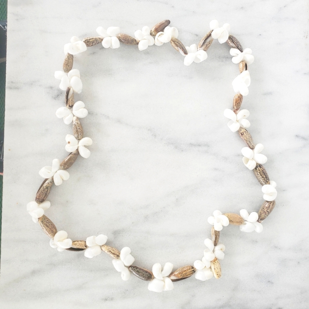 Boho Natural Shell Necklace Hawaiian